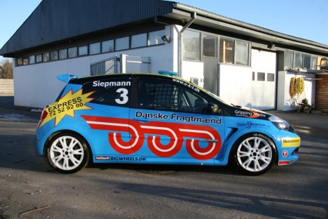 Den fragtmandsblå Clio-racer skal være med helt fremme, hvis det står til Christian Siepmann